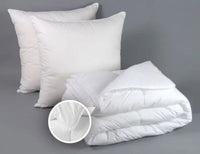 Couette Blanche 220 x 240 cm + 2 oreillers 60 x 60 cm (2 personnes) 450 gr/m²